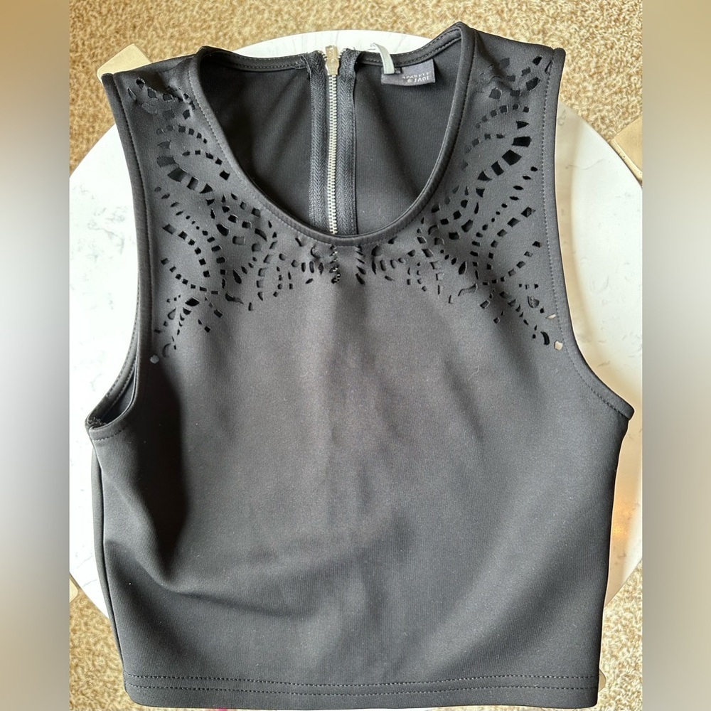 Sparkle & Fade black crop top with zipped back - 14” p2p 5/$25
